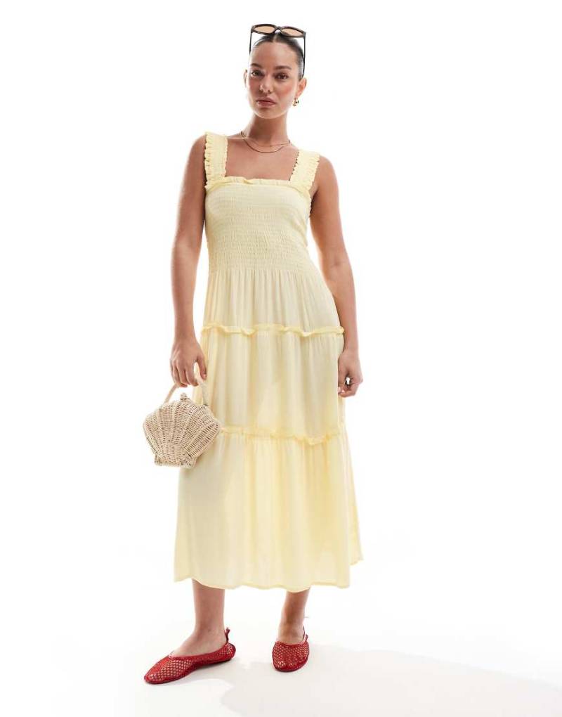 Vero Moda - Gesmoktes Midi-Trägerkleid in Bananengelb von Vero Moda