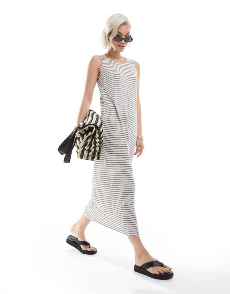 Vero Moda - Gestreiftes Tanktop-Maxikleid in meliertem Schwarz-Weiß-Neutral von Vero Moda