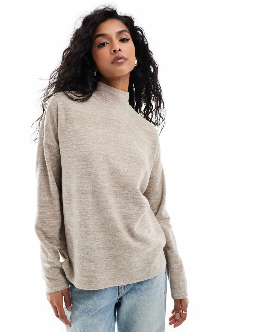Vero Moda - Hochgeschlossenes Jersey-Oberteil in meliertem Beige mit Oversize-Schnitt-Neutral Vero Moda - Hochgeschlossenes Jersey-Oberteil in meliertem Beige mit Oversize-Schnitt-Neutral von Vero Moda