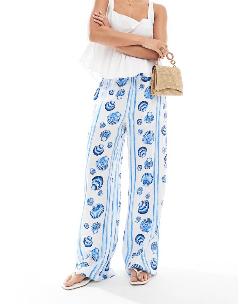 Vero Moda - Hose in Blau mit Muschelmuster und weitem Bein von Vero Moda