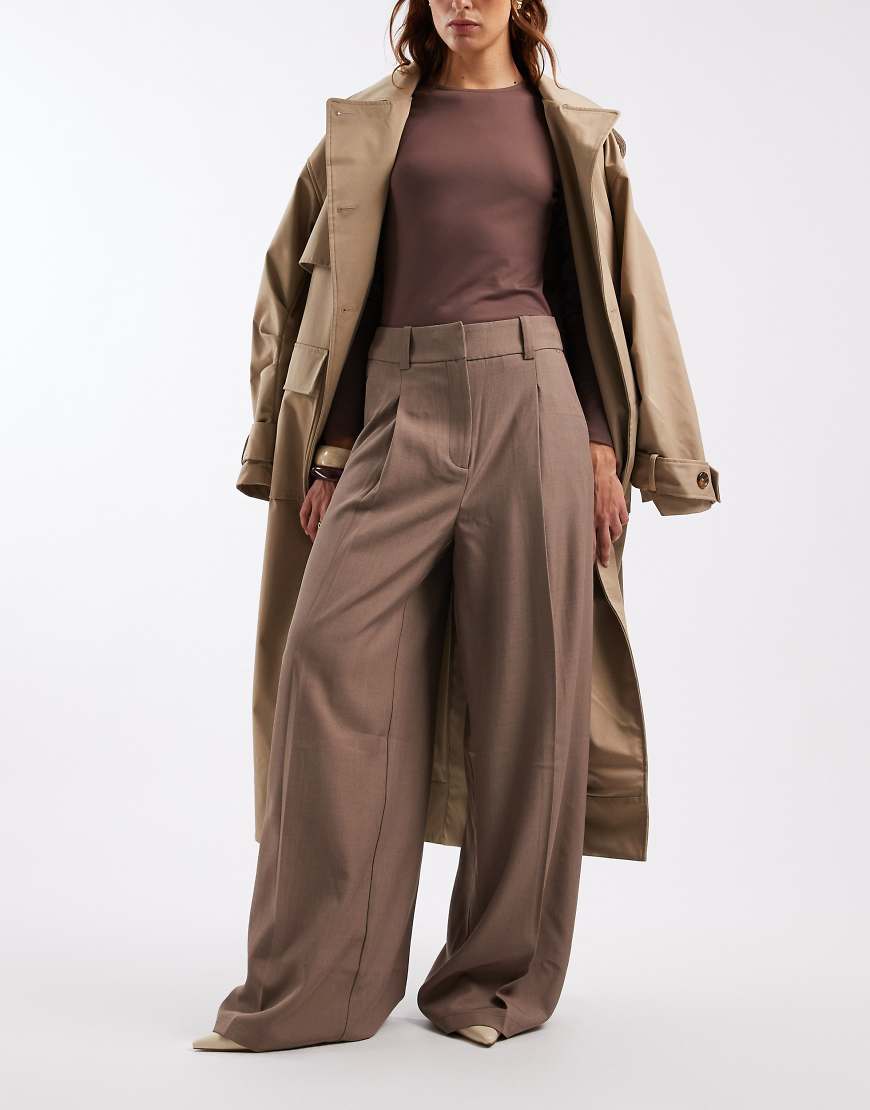 Vero Moda - Hose in warmem Braun meliert mit hohem Bund und Bundfalten-Neutral von Vero Moda