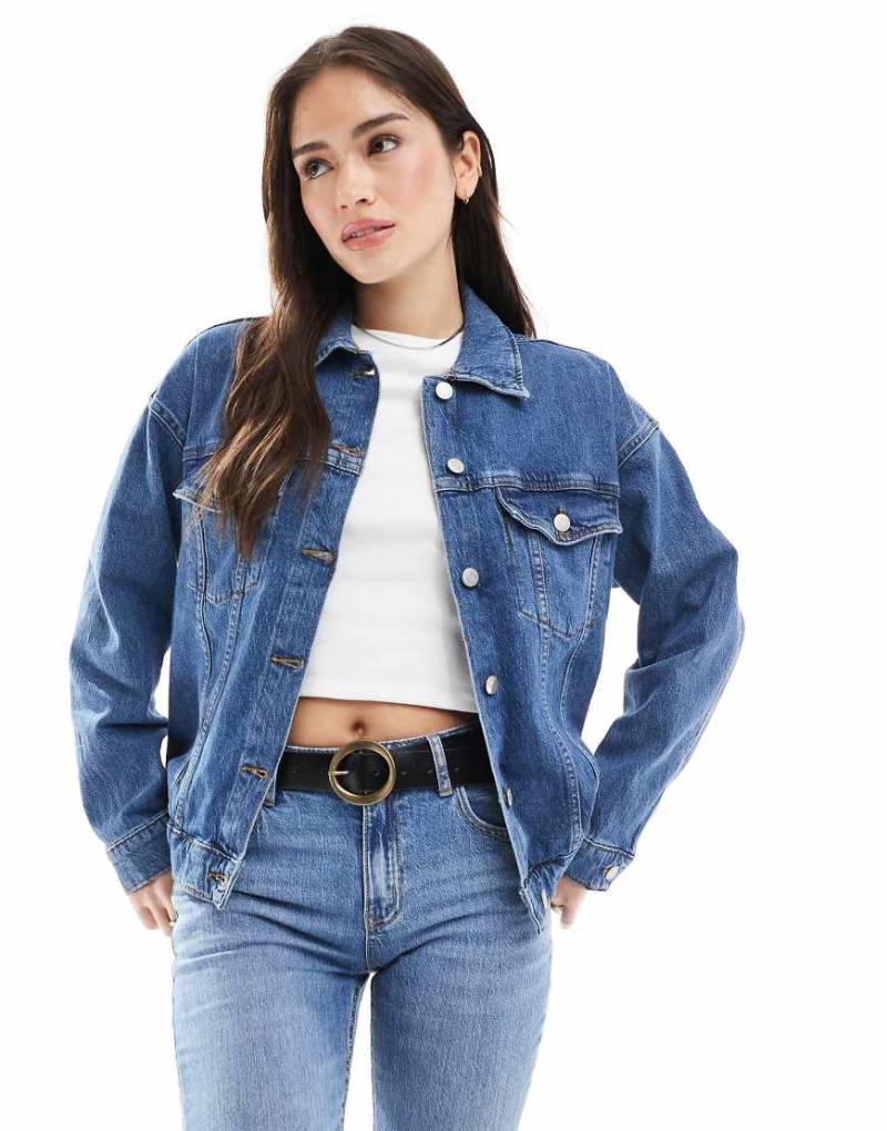 Vero Moda - Jeansjacke in Mittelblau mit Oversize-Schnitt von Vero Moda