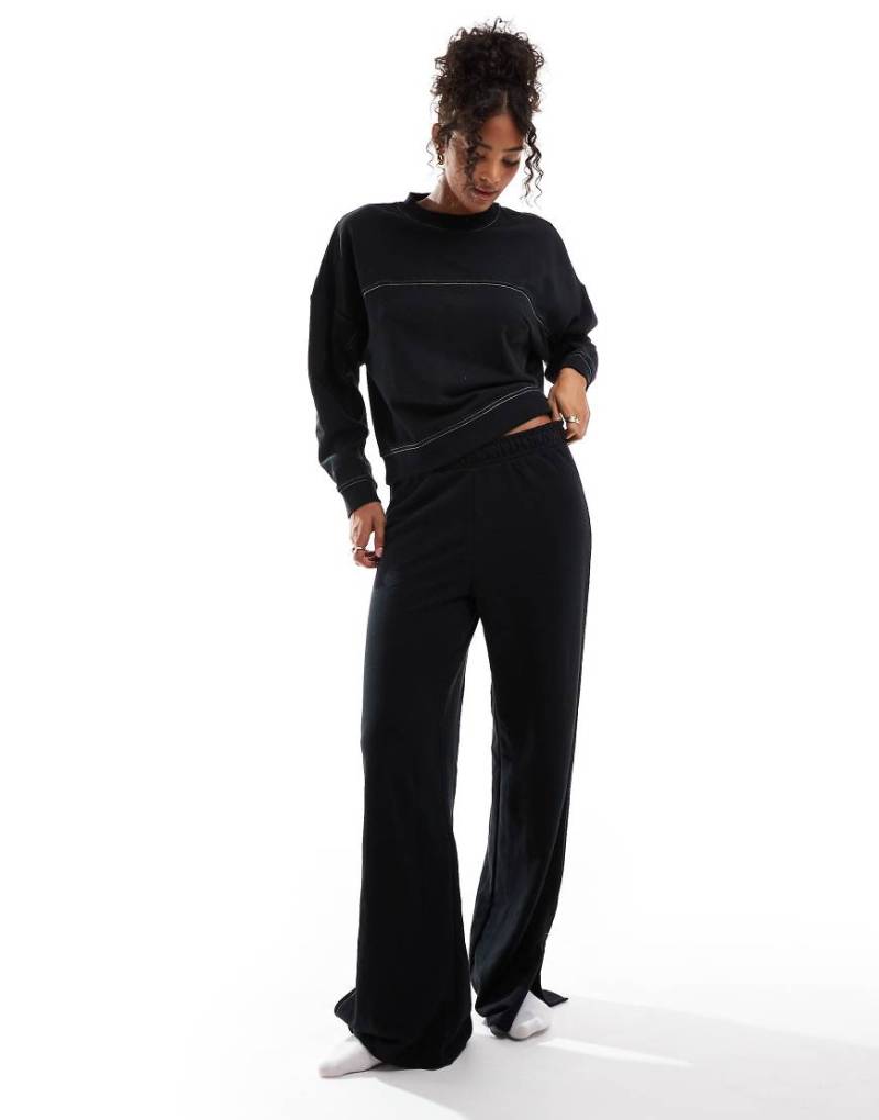 Vero Moda - Jogginghose in Schwarz mit weitem Schnitt, Kombiteil von Vero Moda