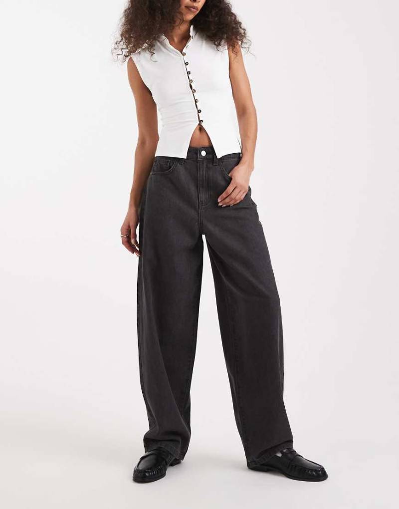 Vero Moda - Kirsa - Jeans in mittelgrauer Waschung mit hohem Bund und abgerundetem Beinschnitt Vero Moda - Kirsa - Jeans in mittelgrauer Waschung mit hohem Bund und abgerundetem Beinschnitt von Vero Moda