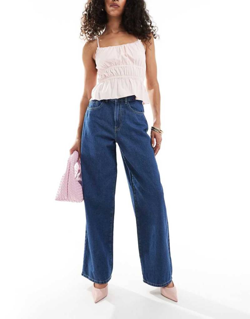 Vero Moda - Kirsa - Weite Jeans in mittelblauer Waschung mit hohem Bund von Vero Moda