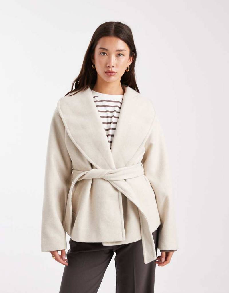 Vero Moda - Kurz geschnittene, formelle Jacke in Creme mit Gürtel-Weiß von Vero Moda