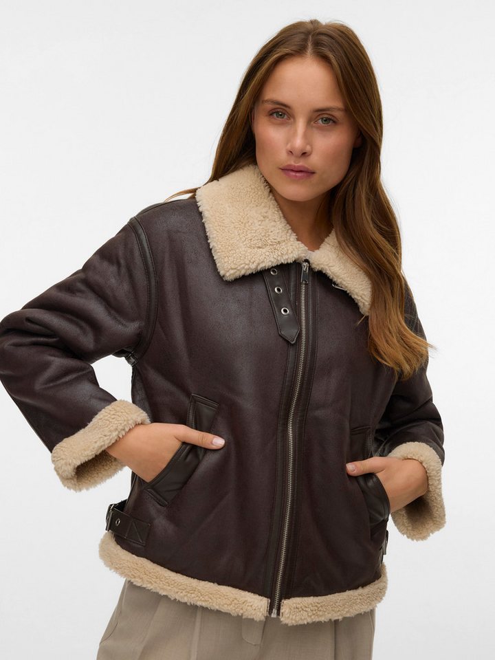 Vero Moda Kurzjacke VMVIRGINIA SHORT JACKET BOO farblich abgesetzte Details von Vero Moda
