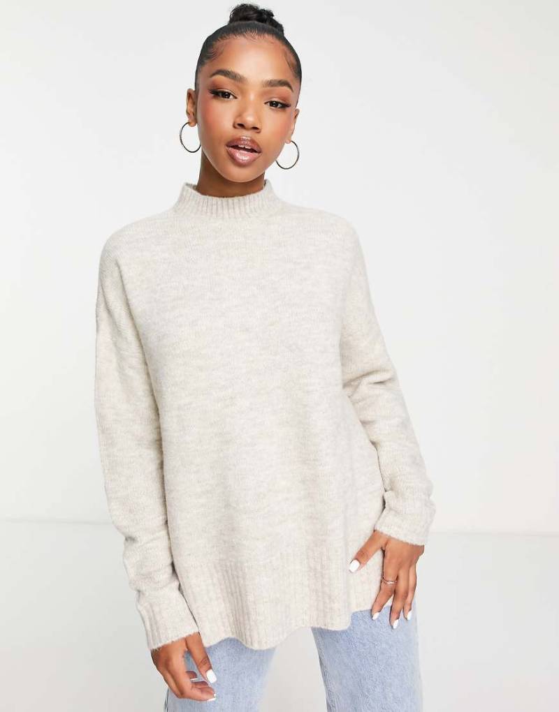 Vero Moda - Langer Strickpullover in Creme-Weiß von Vero Moda