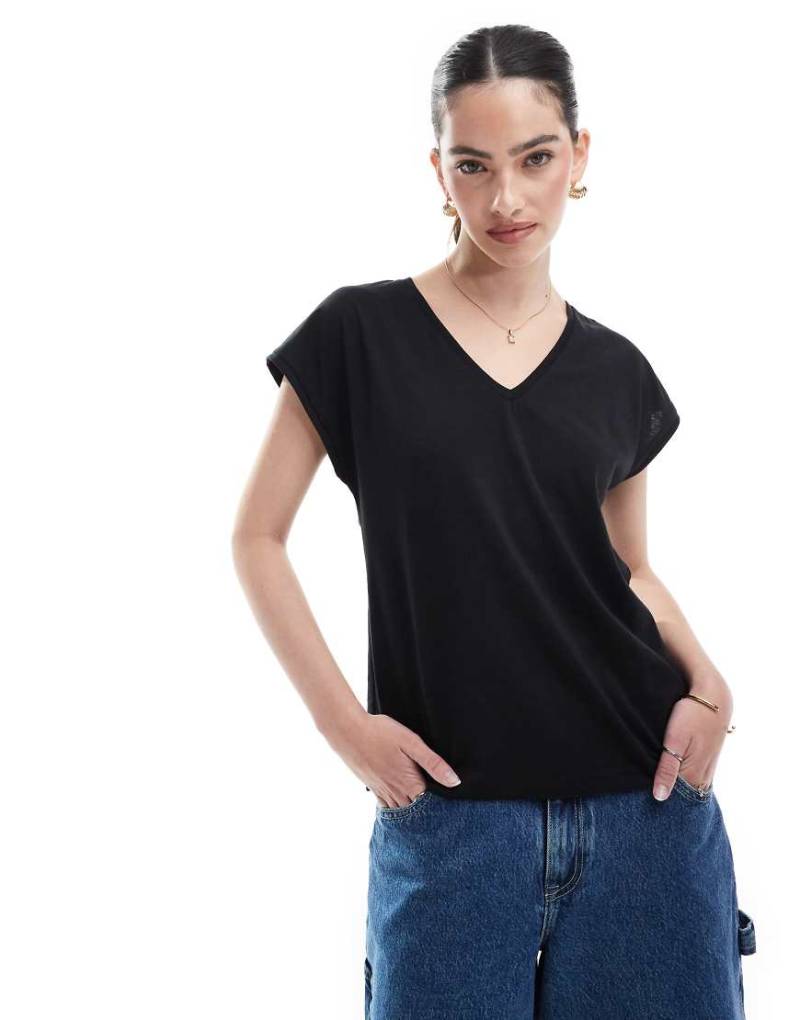 Vero Moda - Locker geschnittenes Oversize-T-Shirt in Schwarz mit V-Ausschnitt von Vero Moda