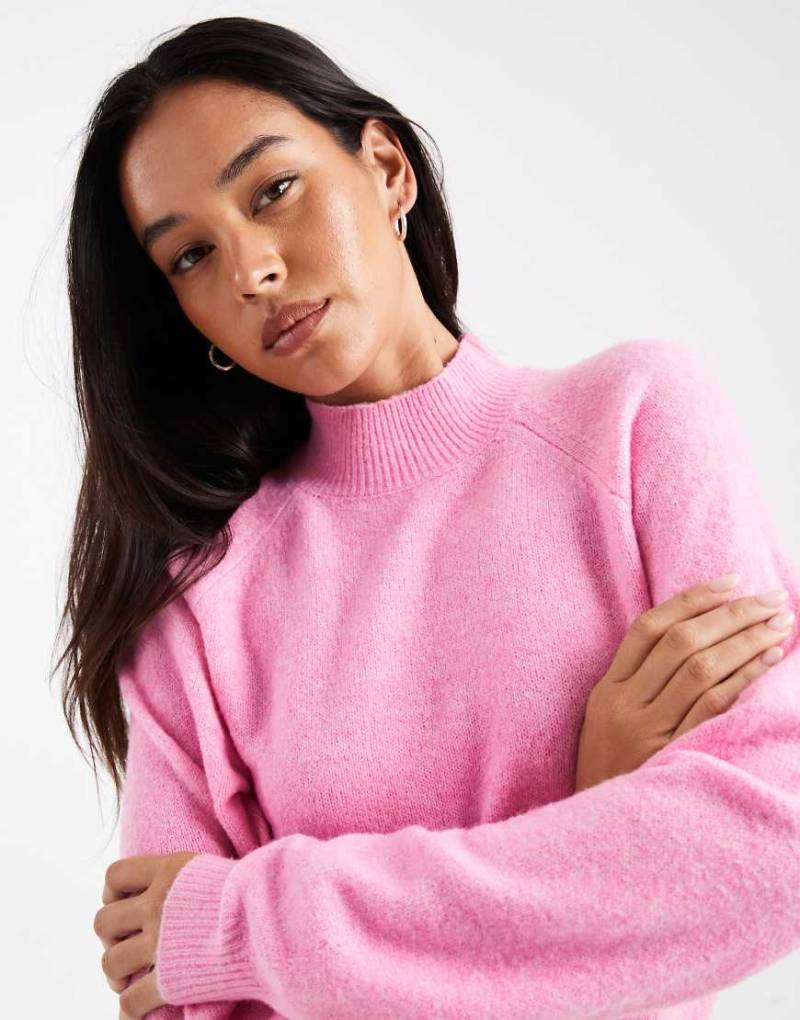 Vero Moda - Lockerer Pullover in meliertem Rosa mit Stehkragen von Vero Moda