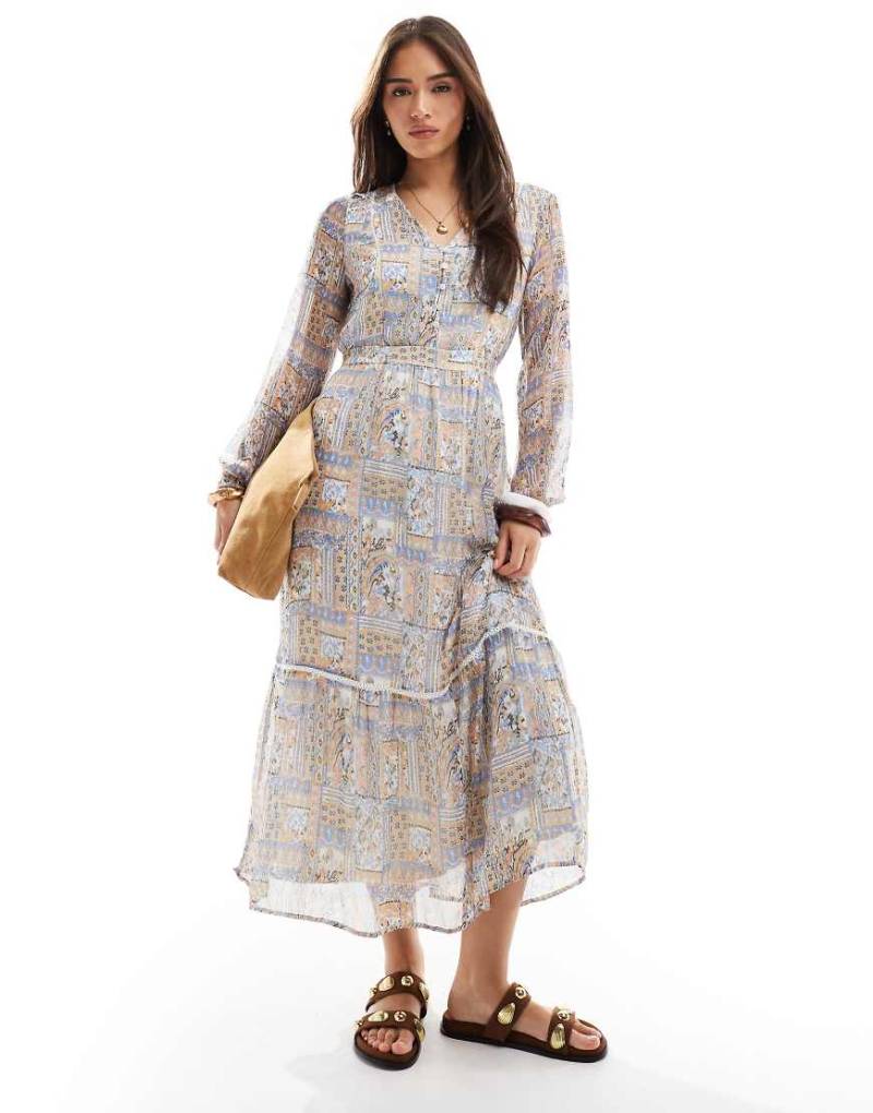 Vero Moda - Maxi-Hängerkleid in Rosa mit Patchwork-Muster-Weiß von Vero Moda