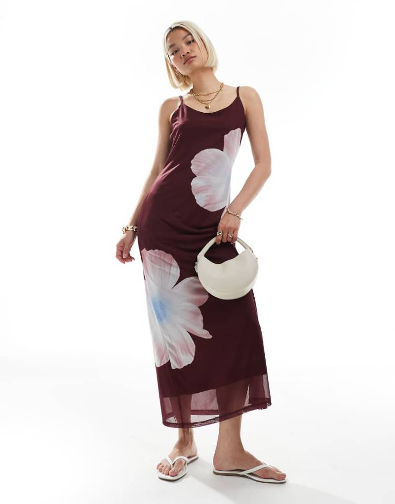 Vero Moda - Maxikleid aus Netzstoff mit schmalen Trägern und übergroßem Blumenmuster-Rot von Vero Moda