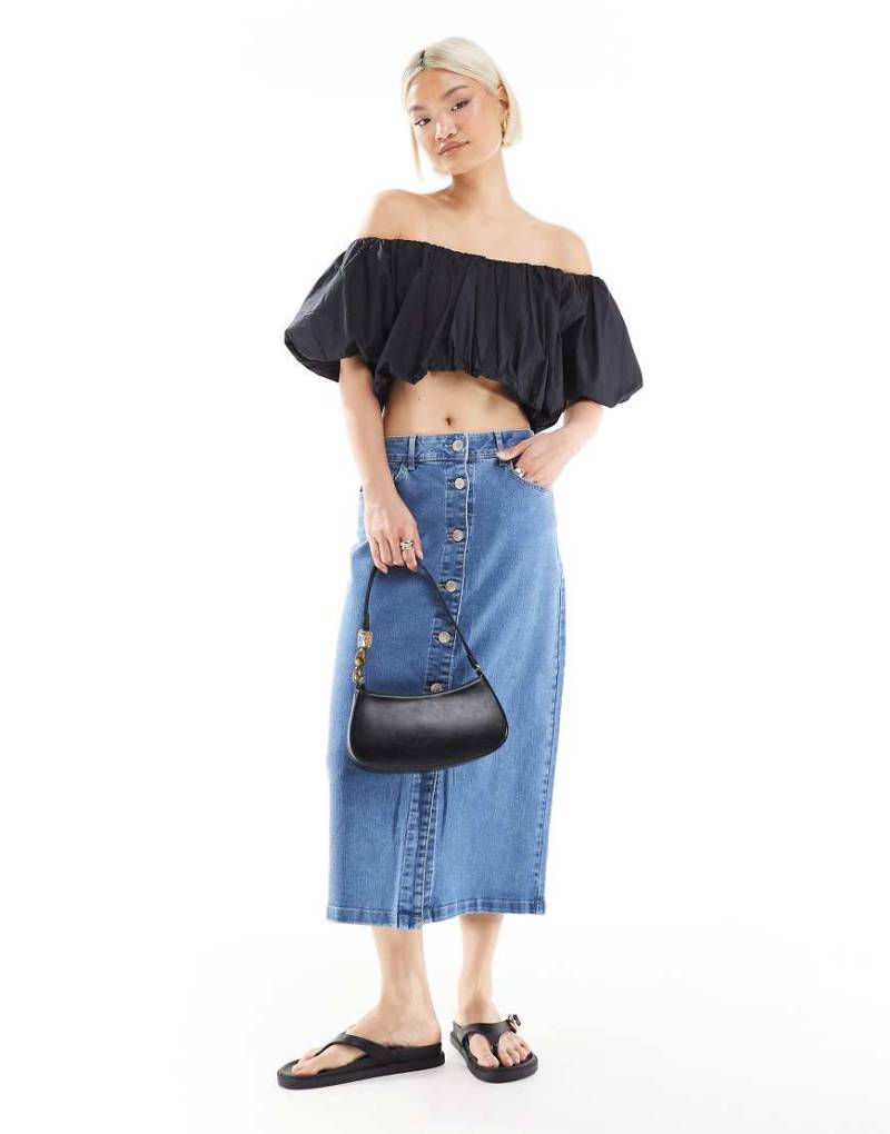 Vero Moda - Midi-Jeansrock in hellblauer Waschung mit Knopfleiste vorne von Vero Moda