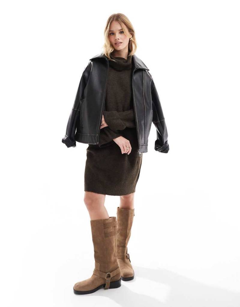 Vero Moda - Mini-Strickkleid in Schokobraun mit Rollkragen von Vero Moda