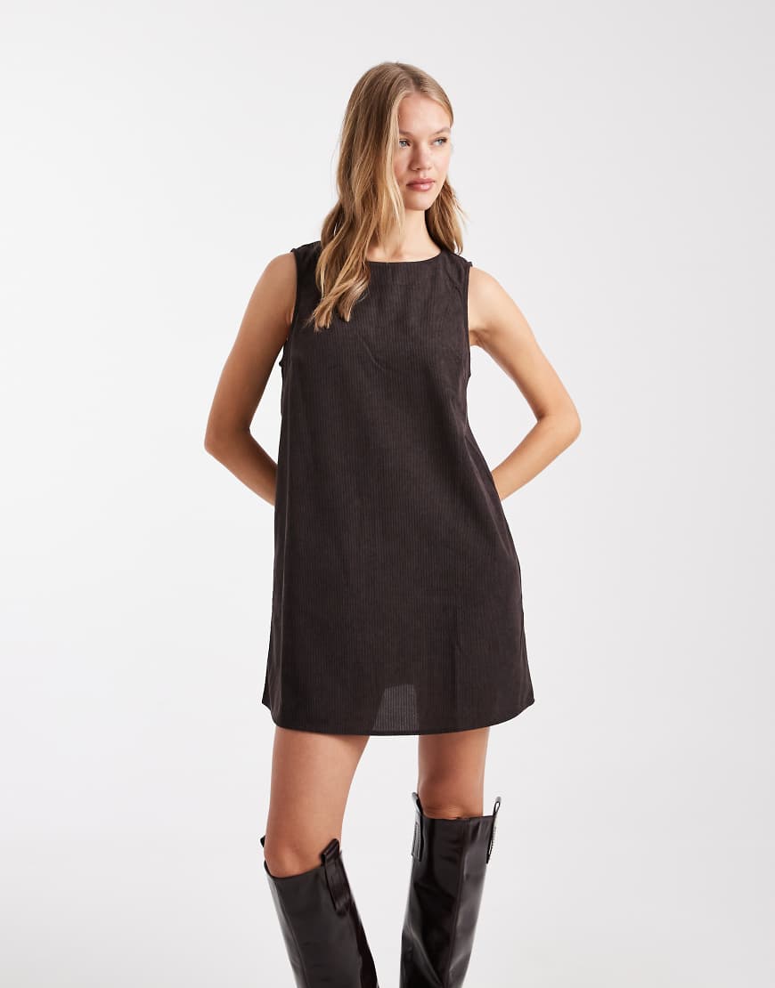 Vero Moda - Minikleid aus weichem Feincord in Schokobraun-Brown von Vero Moda