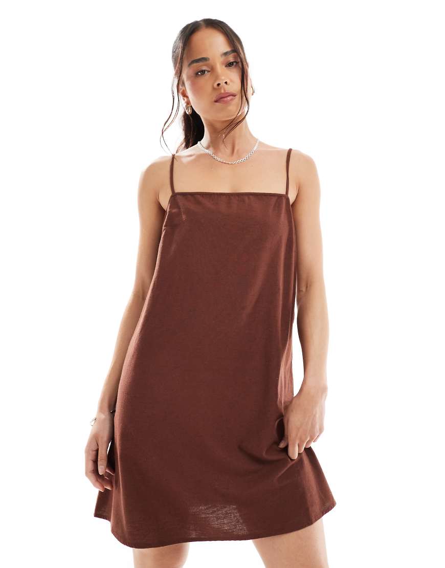 Vero Moda - Minikleid zum Hineinschlüpfen in Schokobraun mit Leinenanteil von Vero Moda