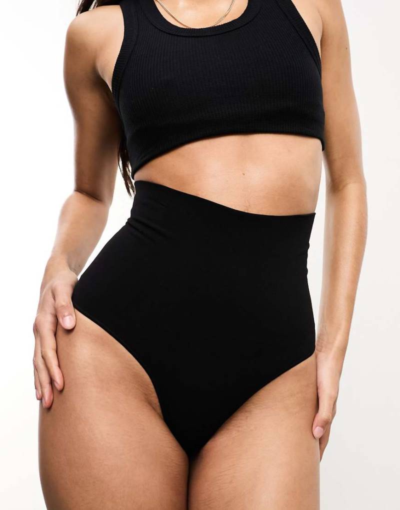 Vero Moda - Nahtloser Tanga in Schwarz mit hohem Bund von Vero Moda