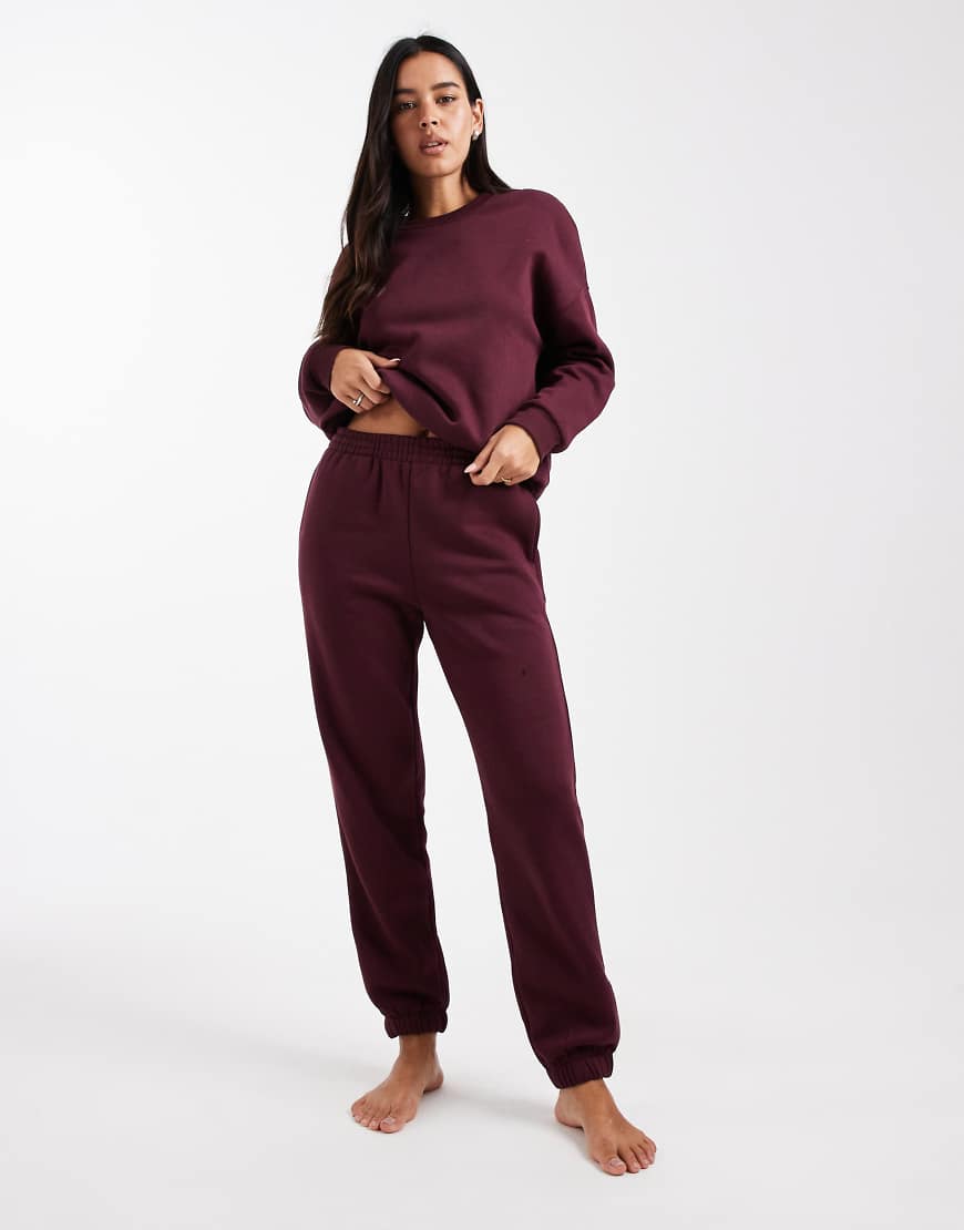 Vero Moda - Oversize-Jogginghose in Burgunderrot mit Bündchen, Kombiteil von Vero Moda