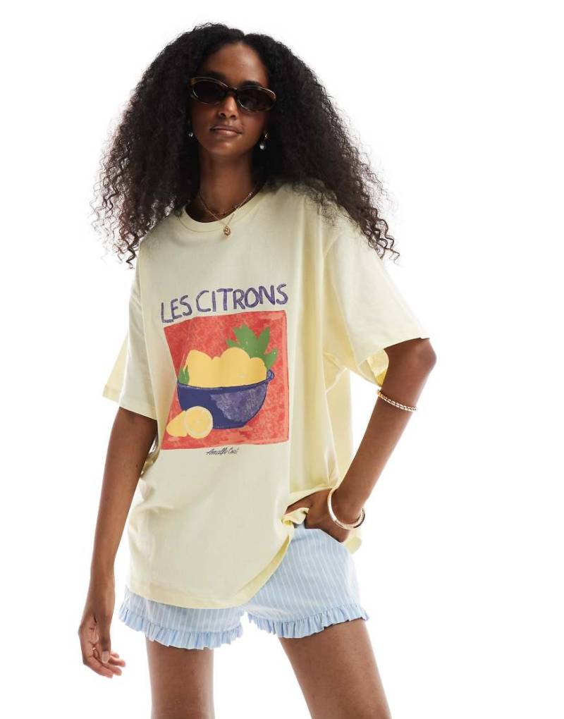 Vero Moda - Oversize-T-Shirt mit Boyfriend-Schnitt in Gelb mit Les-Citrons-Grafik von Vero Moda