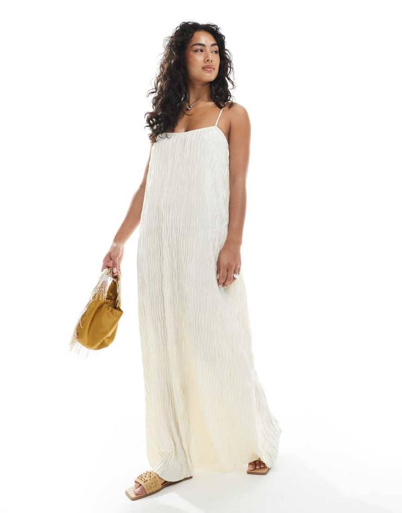 Vero Moda - Plissiertes Camisole-Maxikleid in Birkencreme mit Struktur-Weiß von Vero Moda