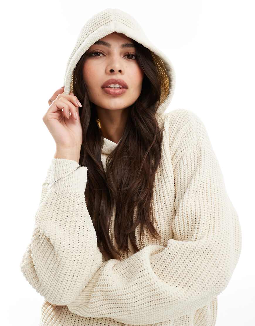 Vero Moda - Pullover in Cremeweiß mit dicker Rippenstruktur und Kapuze von Vero Moda
