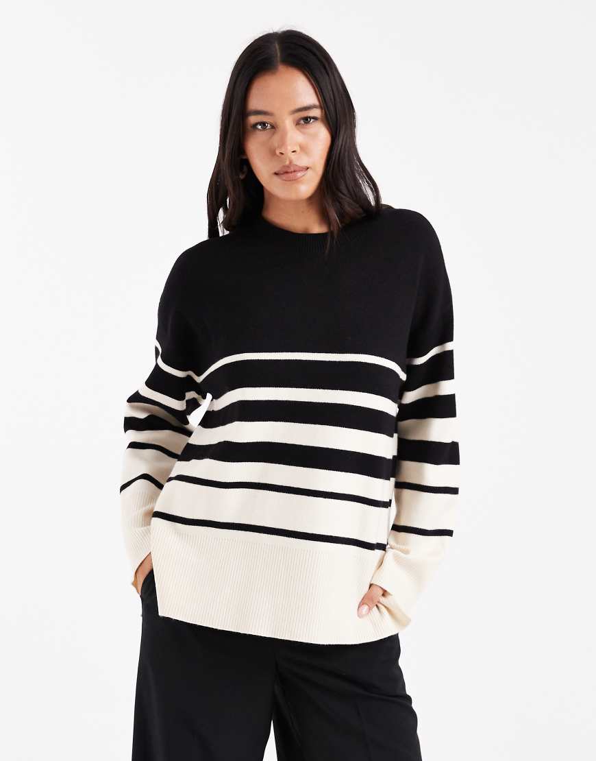 Vero Moda - Pullover in Schwarz mit Rundhalsausschnitt und Streifen in Creme von Vero Moda