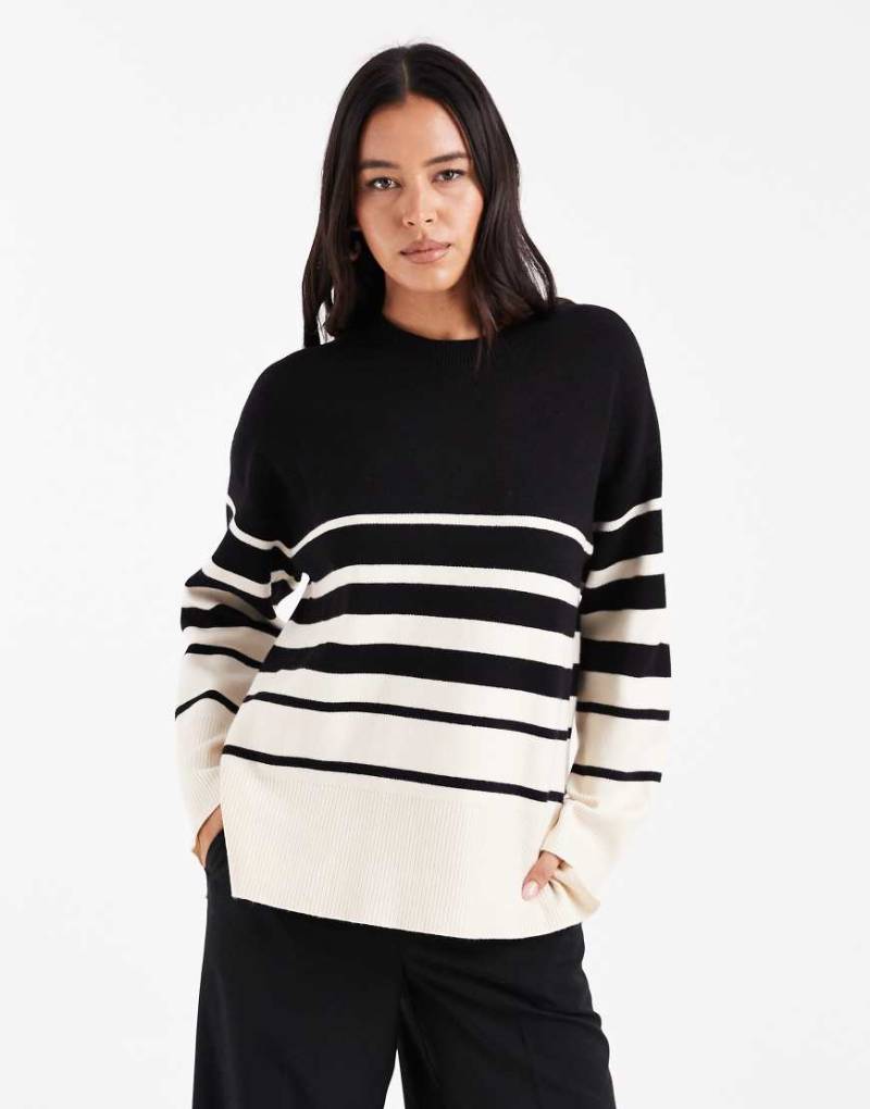 Vero Moda - Pullover in Schwarz mit Rundhalsausschnitt und Streifen in Creme von Vero Moda