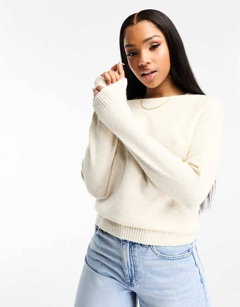 Vero Moda - Pullover mit Rundhalsausschnitt in Creme-Weiß von Vero Moda