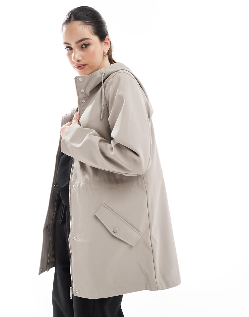 Vero Moda - Regenjacke in Mondstein-Grau mit Kapuze-Braun von Vero Moda