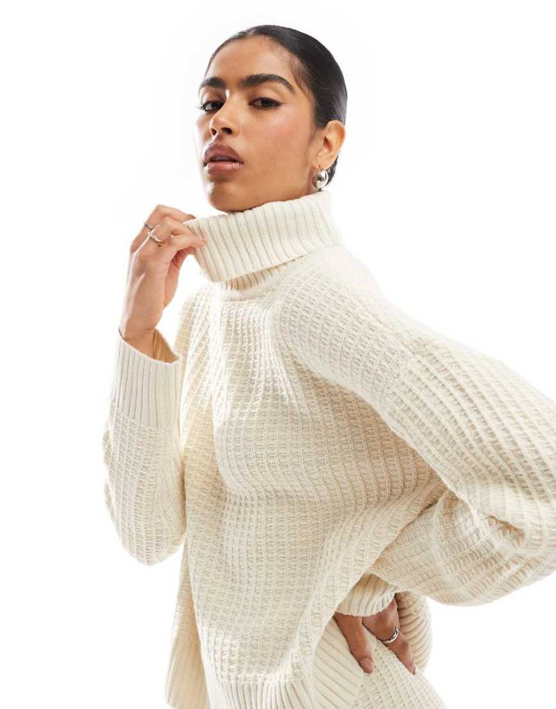 Vero Moda - Rollkragenpullover in Cremeweiß mit Waffelstruktur, Kombiteil von Vero Moda