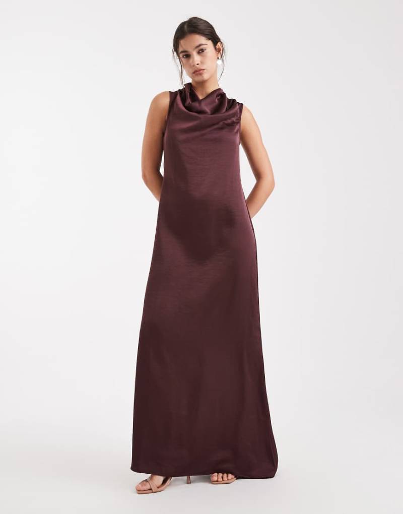 Vero Moda - Satin-Maxikleid in Schokobraun mit drapiertem Ausschnittdetail-Brown von Vero Moda