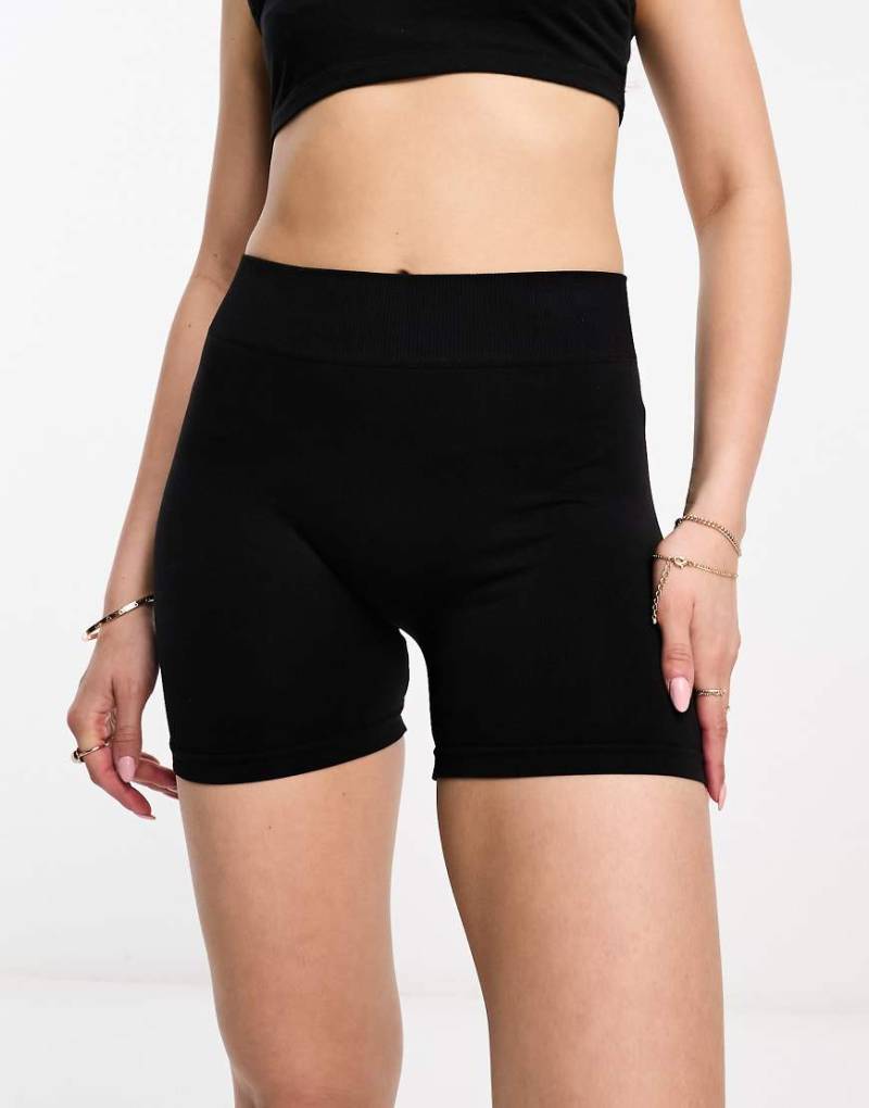 Vero Moda - Shapewear - Kurze Leggings in Schwarz von Vero Moda