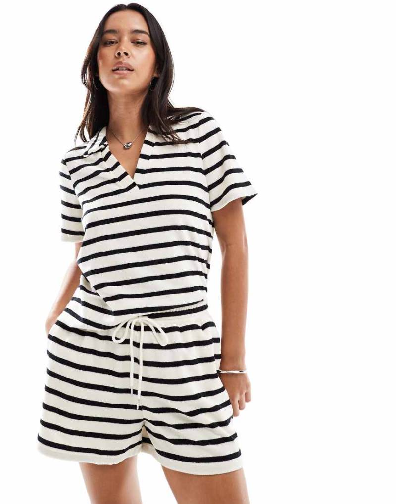 Vero Moda - Shorts aus Frottee in Schwarz-Weiß gestreift, Kombiteil-Bunt von Vero Moda