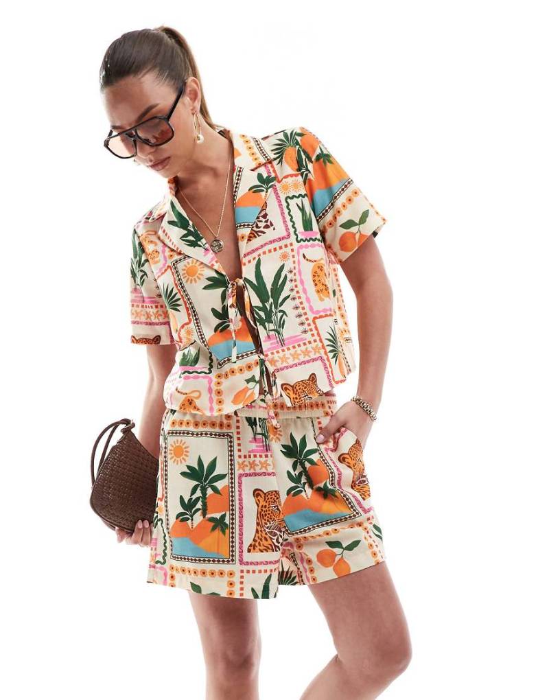 Vero Moda - Shorts mit tropischen Postkartenprint und elastischem Bund, Kombiteil-Bunt von Vero Moda