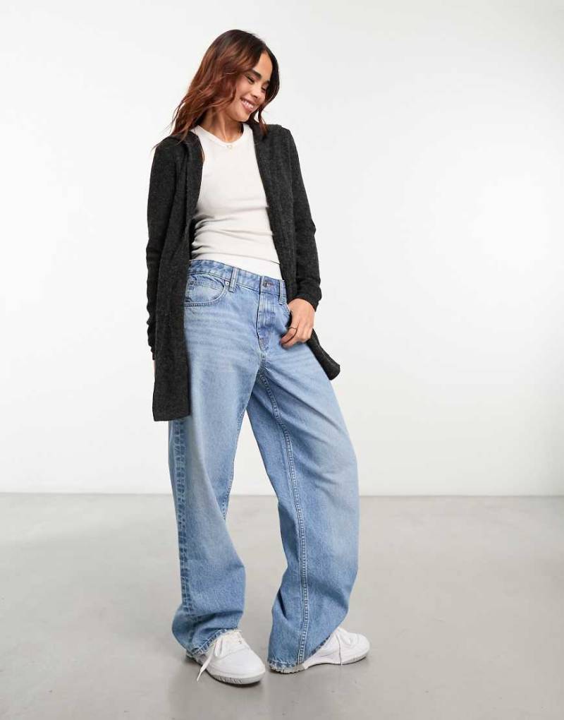 Vero Moda - Strickjacke in Schwarz mit Kapuze von Vero Moda