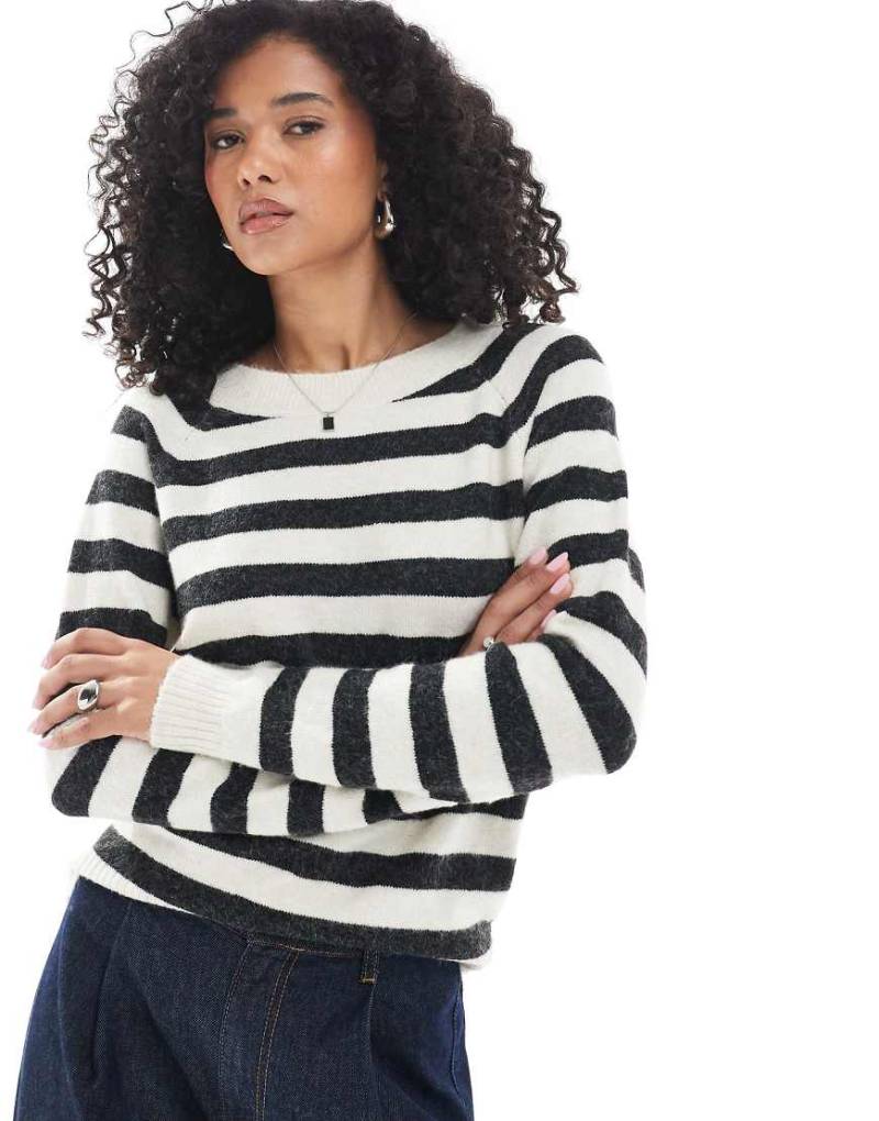 Vero Moda - Strickpullover mit Rundhalsausschnitt und Streifen in creme und beige meliert-Weiß von Vero Moda