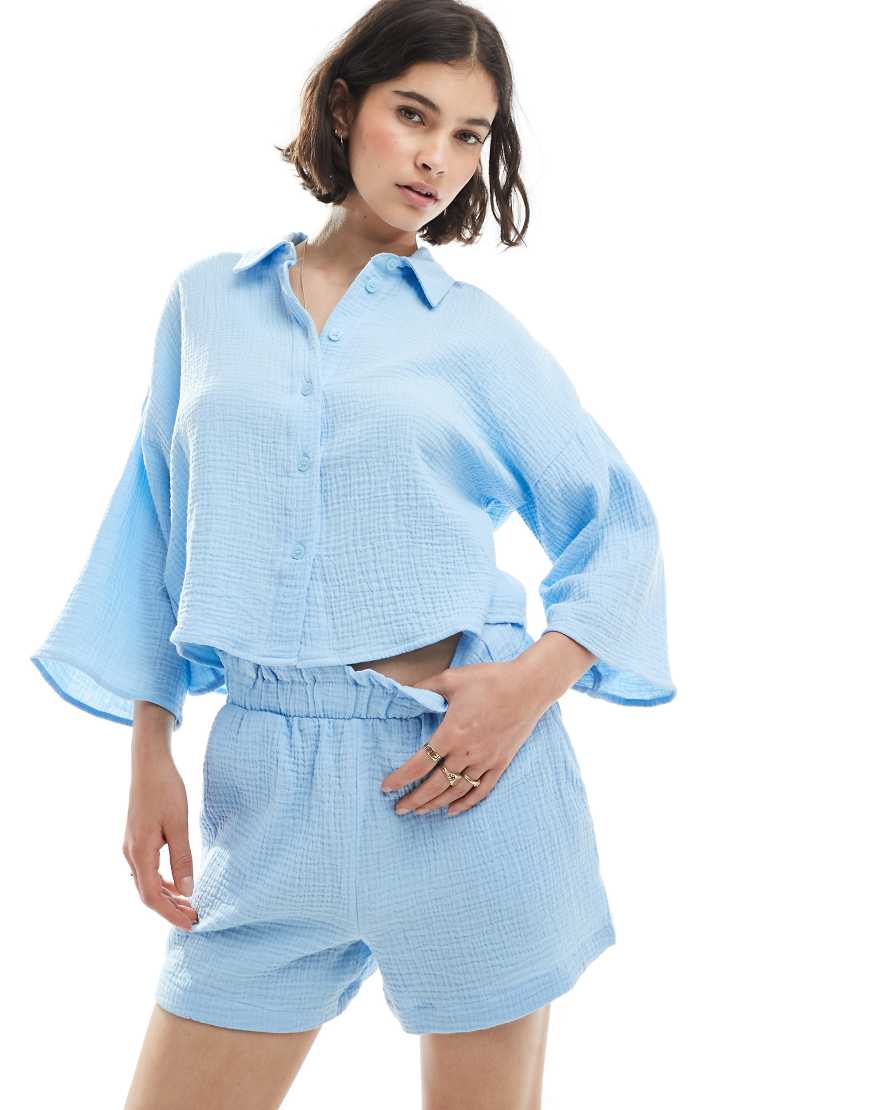 Vero Moda - Strukturierte Cropped-Hemdbluse in Pastellblau, Kombiteil von Vero Moda