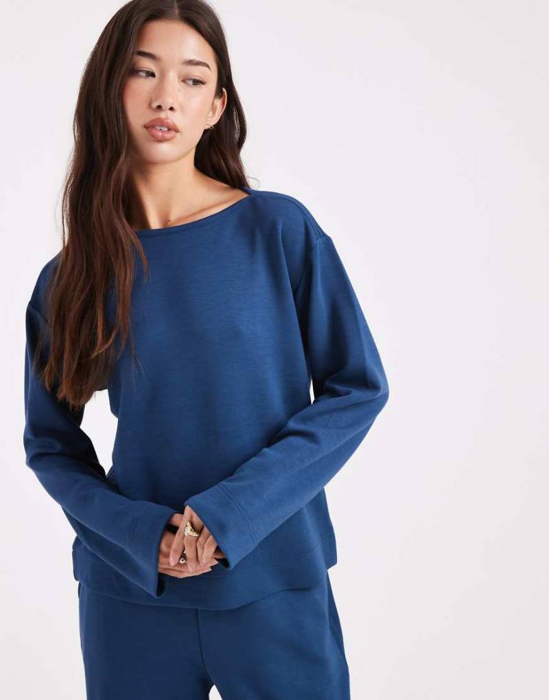 Vero Moda - Sweatshirt aus weichem Jersey in Dunkelblau mit U-Boot-Ausschnitt, Kombiteil-Marineblau von Vero Moda