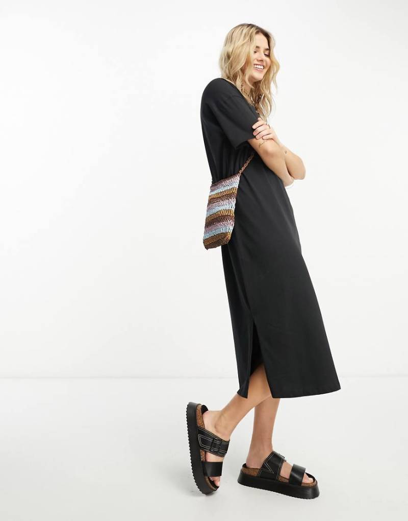 Vero Moda - T-Shirt-Kleid in Schwarz mit Oversize-Schnitt von Vero Moda
