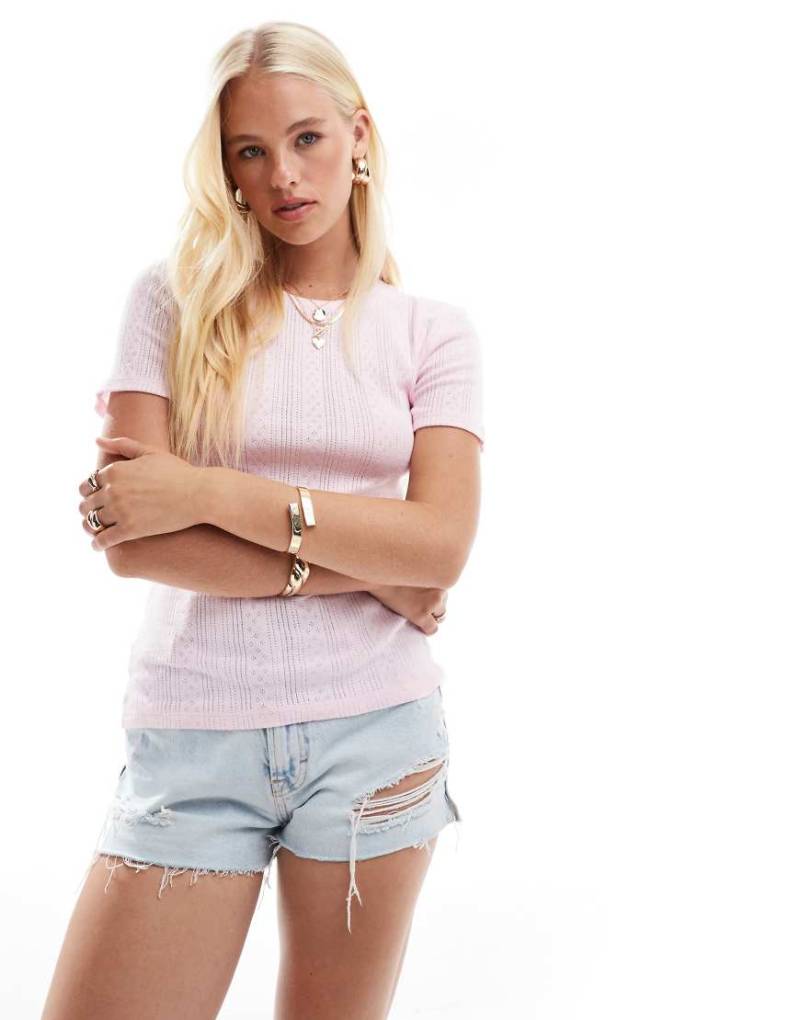 Vero Moda - T-Shirt in Blassrosa aus Pointelle-Strick von Vero Moda