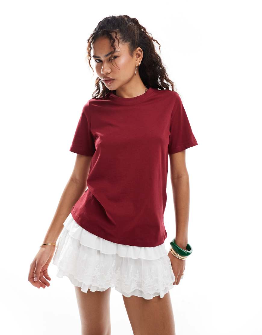 Vero Moda - T-Shirt in Burgunderrot von Vero Moda