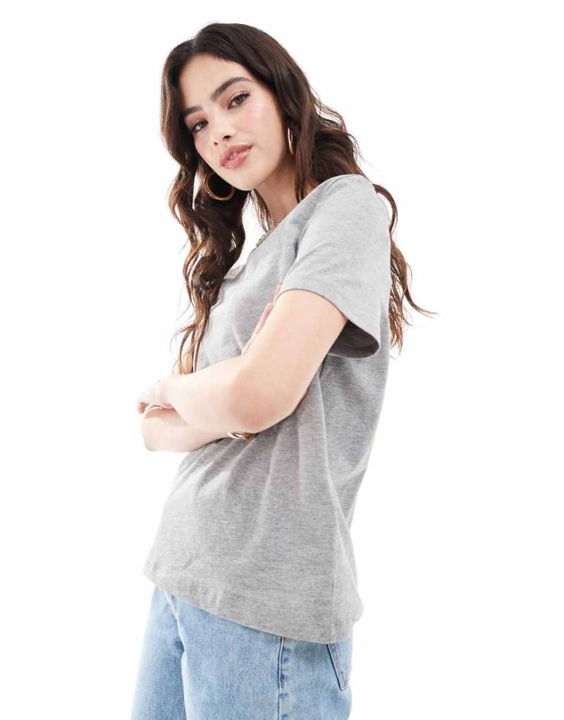 Vero Moda - T-Shirt in Hellgrau von Vero Moda