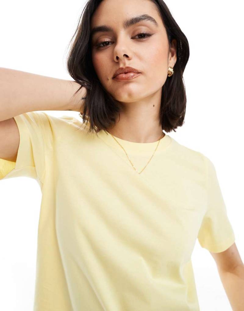 Vero Moda - T-Shirt in Zitronengelb von Vero Moda