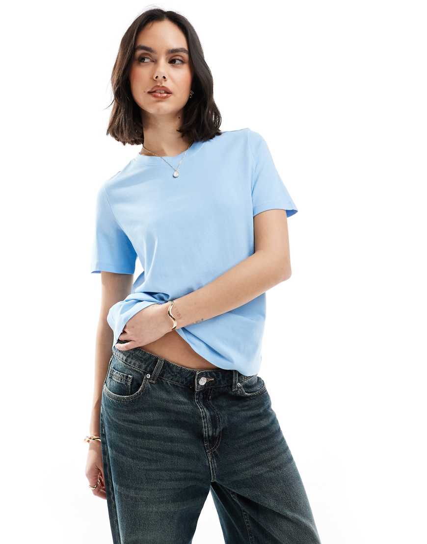 Vero Moda - T-Shirt in luftigem Blau von Vero Moda
