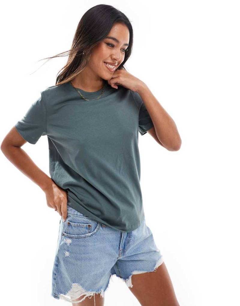 Vero Moda - T-Shirt in tiefem Grün von Vero Moda