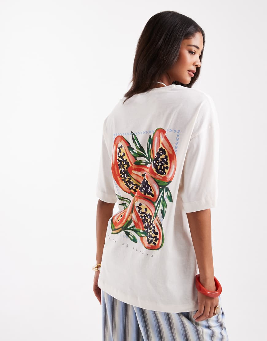 Vero Moda - T-Shirt mit Oversize-Boyfriend-Schnitt in Gelb und Fruta-de-Papaya-Slogan und Grafik von Vero Moda