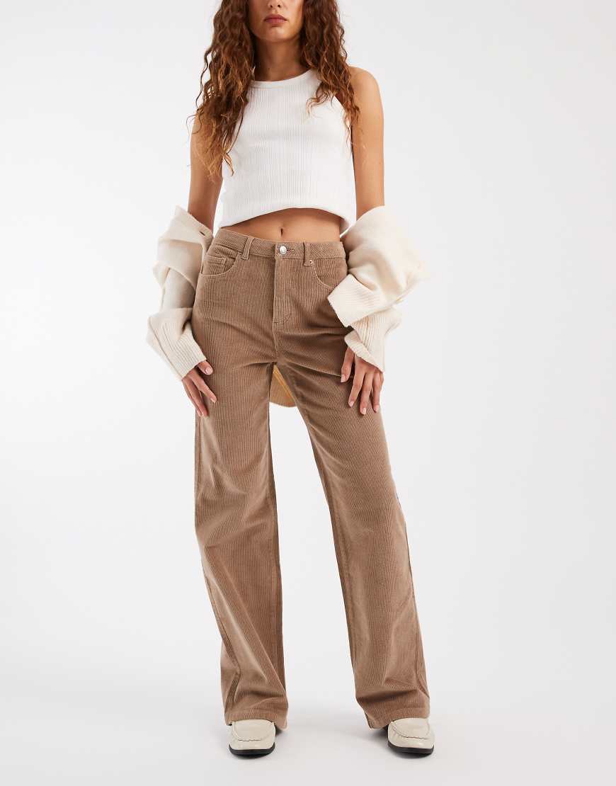 Vero Moda - Tessa - Gerade geschnittene Cordhose in Nerzbraun mit hohem Bund-Neutral von Vero Moda