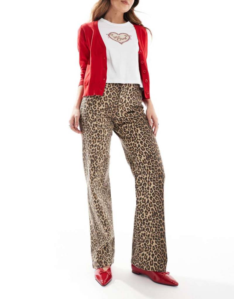 Vero Moda - Tessa - Jeans mit weitem Schnitt und Leopardenmuster-Bunt von Vero Moda