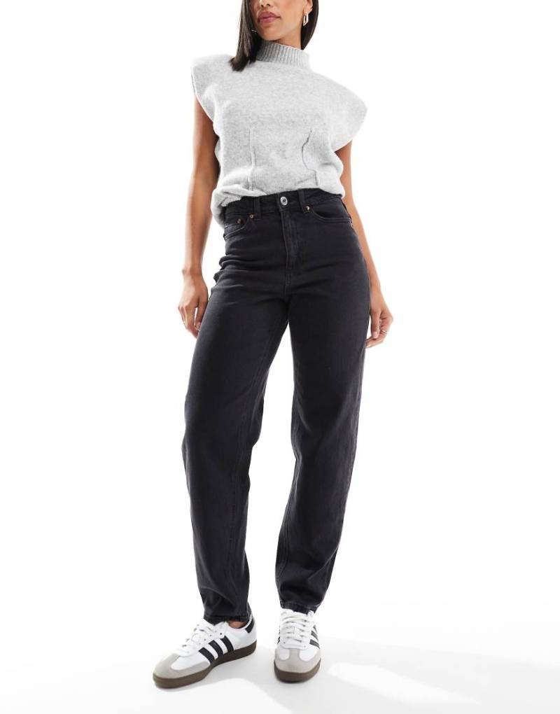Vero Moda - Tessa - Mom-Jeans in grauschwarzer Waschung von Vero Moda