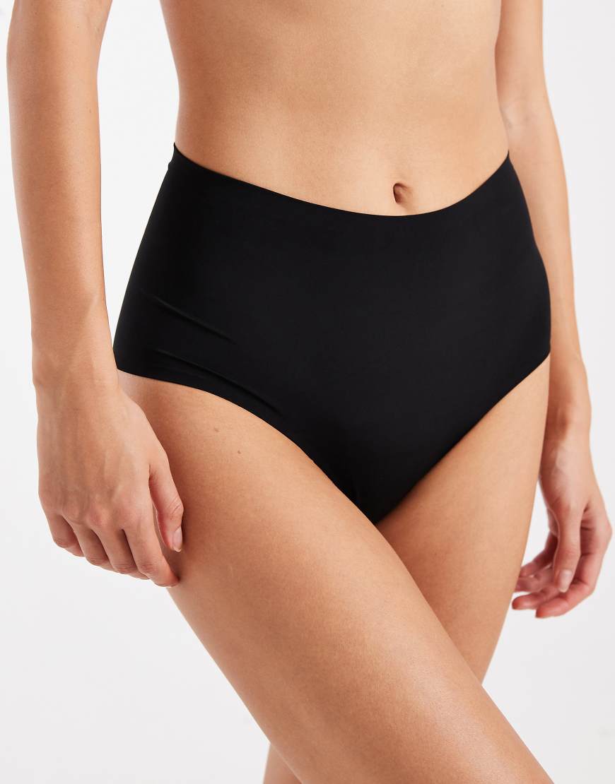 Vero Moda - Unterhose in Schwarz mit hohem Bund von Vero Moda